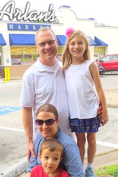 13061943_10209470854876562_4327377309614113889_n-001